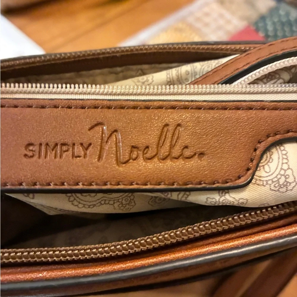 Equestrian Style Brown Fringe Crossbody Bag Saddle Inspired - Picture 2 of 9